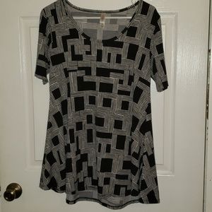 LuLaRoe Tunic